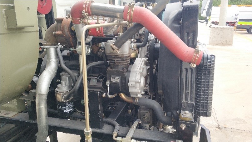 江鈴后置吸塵車(chē)（國(guó)VI）