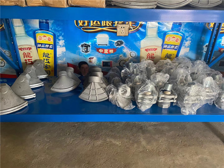 灑水車前噴鴨嘴（用于灑水車前置前噴頭，大小規(guī)格的前鴨嘴，沖洗地面）