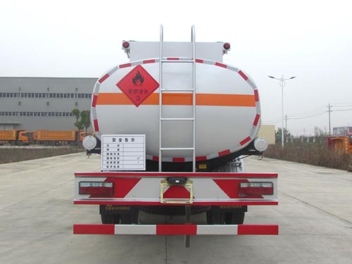 東風(fēng)多利卡D9單橋12方加油車，11.8噸油罐車