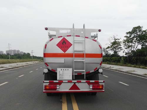 解放J6F單橋10.1方加油車