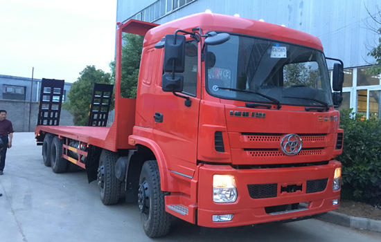 國五三環(huán)昊龍前四后八挖機(jī)平板車