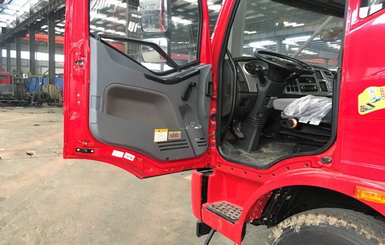 國五解放J6單橋平板車