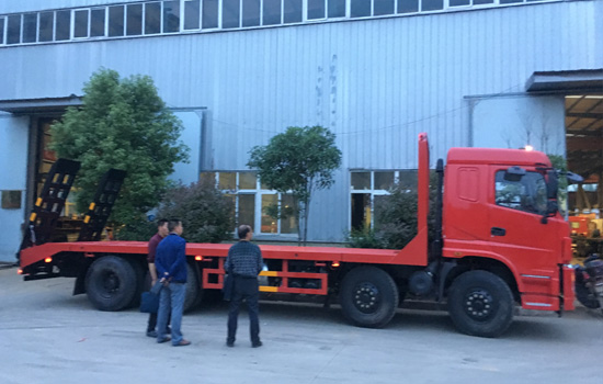 國五三環(huán)昊龍前四后八挖機(jī)平板車