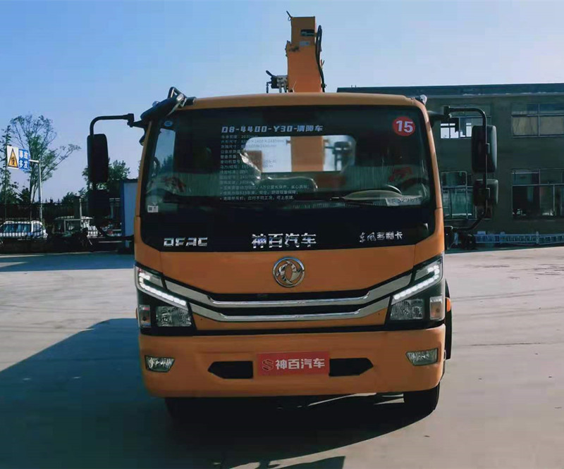 東風(fēng)多利卡D8清障帶吊