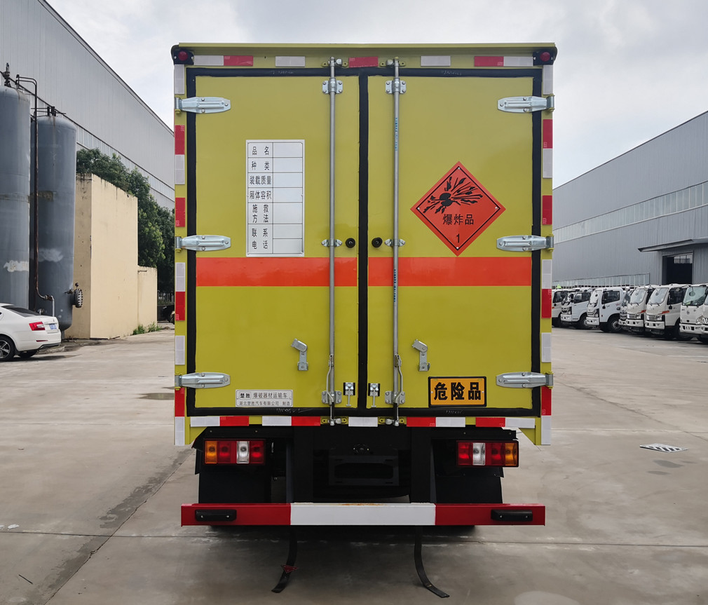 江鈴3.1米貨廂爆破器材運輸車