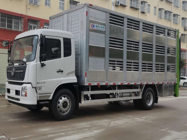 東風(fēng)天錦單橋6.8米全鋁合金豬苗運輸車